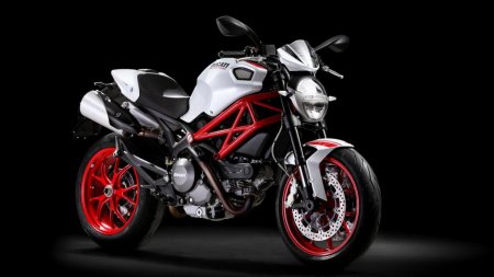  Ducati Monster: ,  ,  