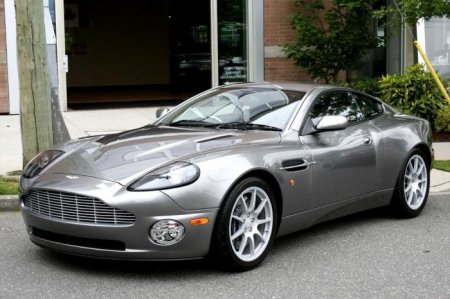 Aston Martin Vanquish:   